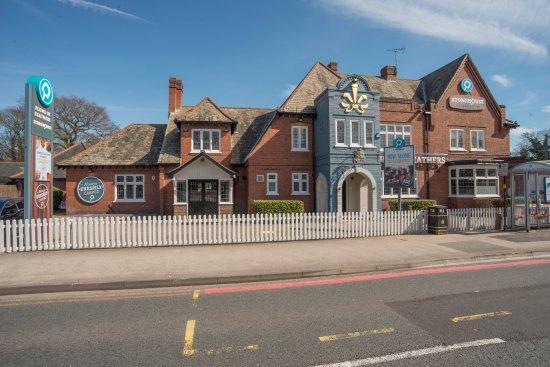 Plume Of Feathers Stonehouse Pizza & Carvery
