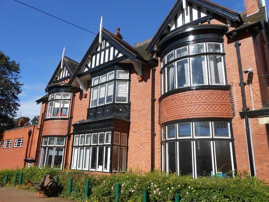 Bilston Craft Gallery
